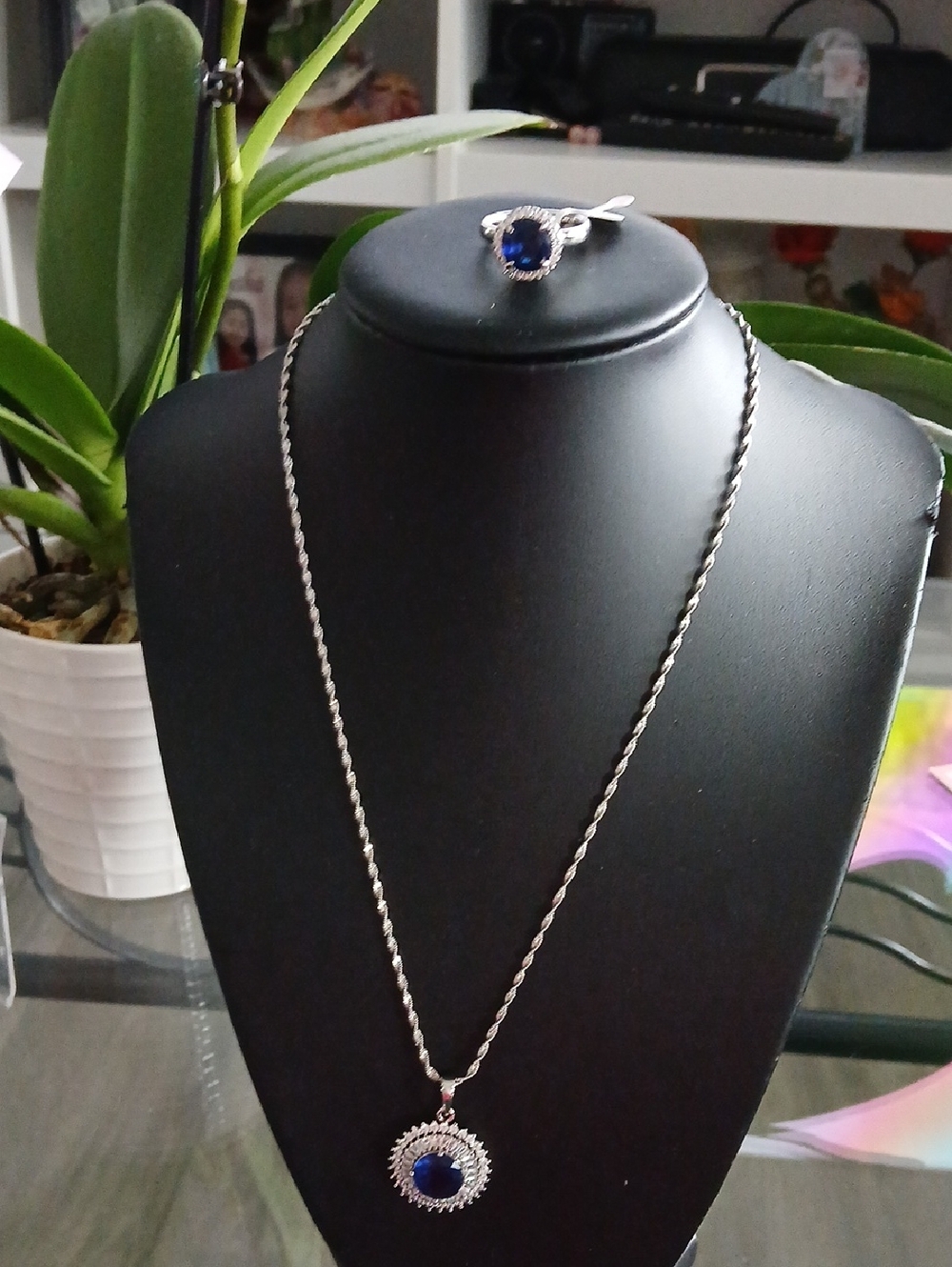 Laminated Silver Blue Stone Pendant Necklace and Ring Set